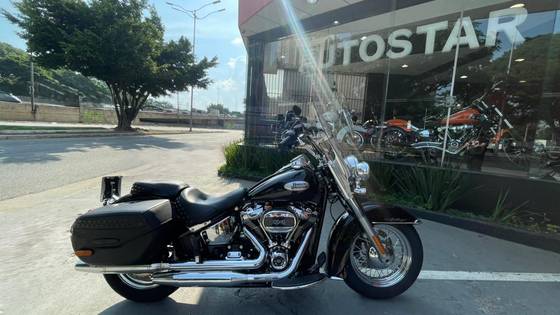 HARLEY-DAVIDSON SOFTAIL HERITAGE CLASSIC 114 HARLEY-DAVIDSON SOFTAIL HERITAGE CLASSIC 114